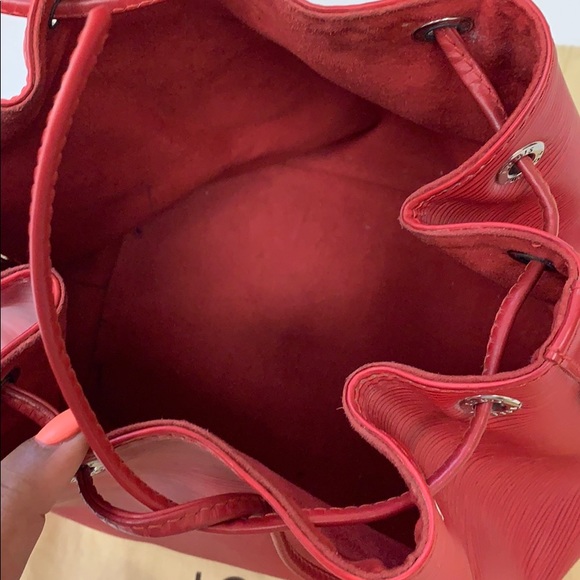 Louis Vuitton Purse - Picture 5 of 6